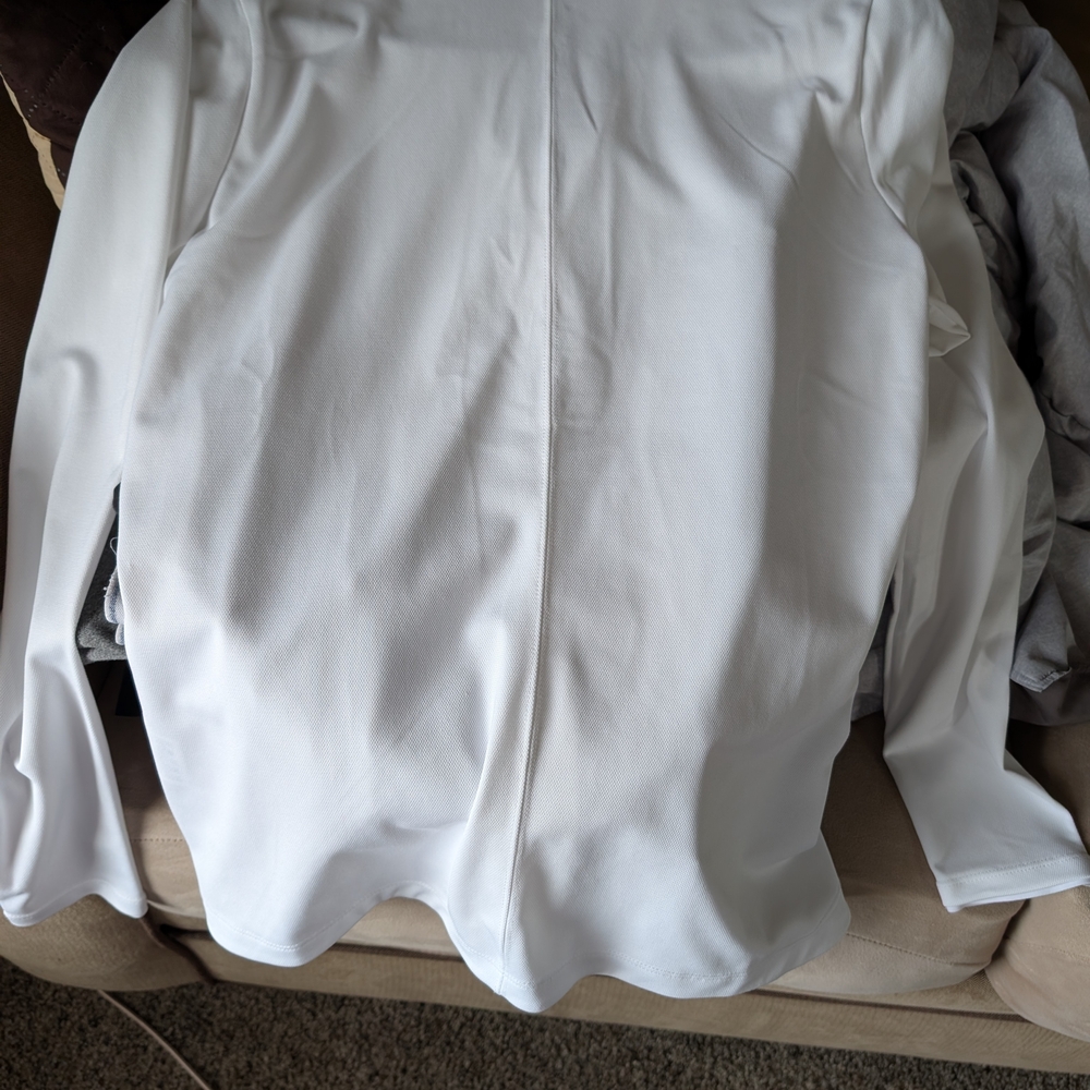 Nike White Women's Blouse - Picture 6 of 7